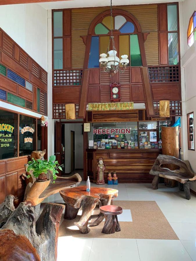ラタナ ゲストハウス＆バンガロー チャウエン エクステリア 写真